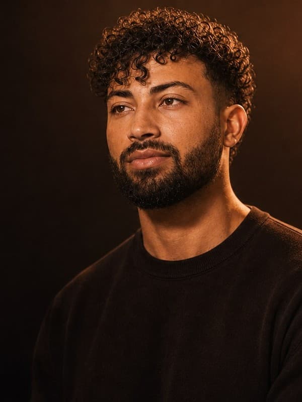 Gian Gomez, studio portrait